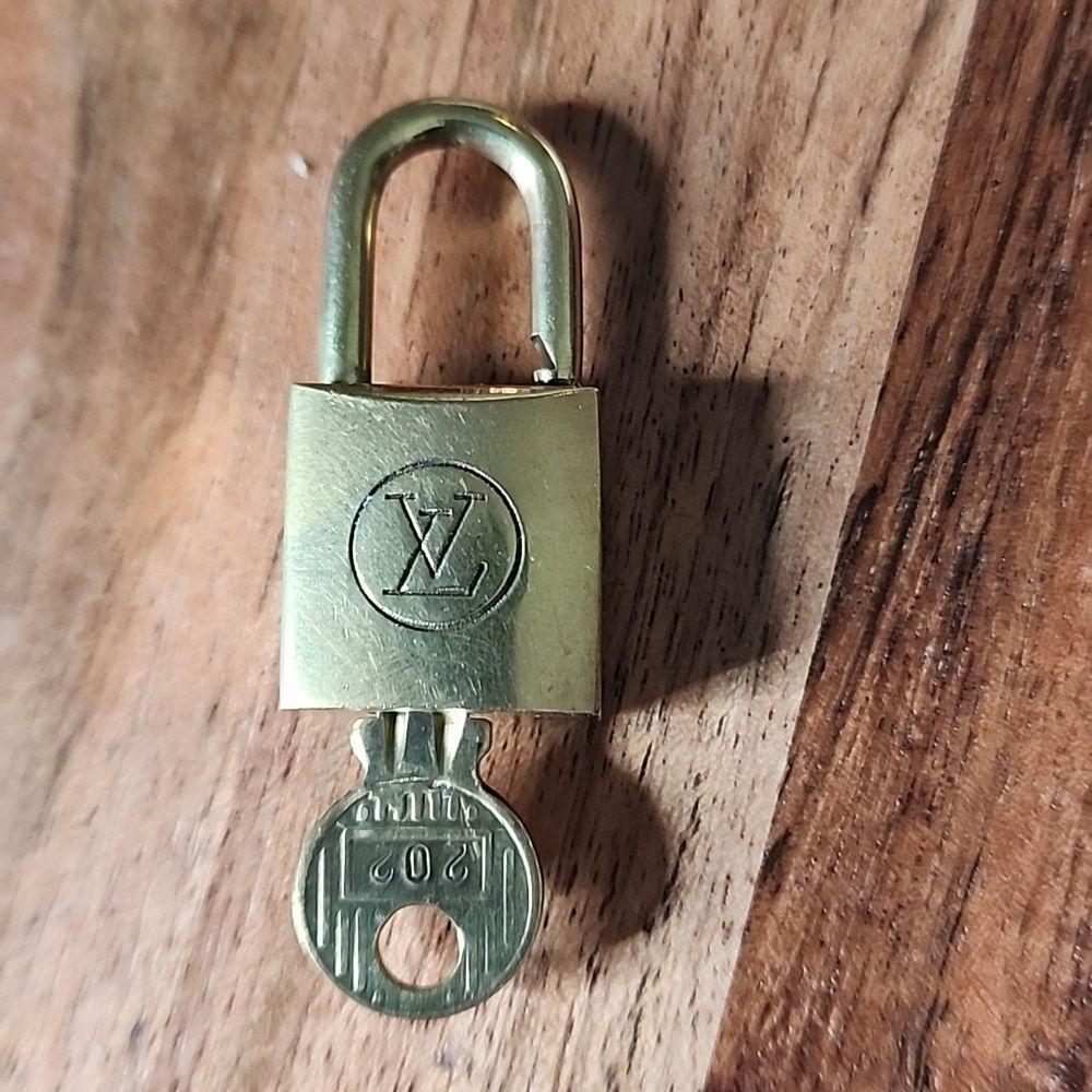 Vintage Louis Vuitton Lock And Key #202